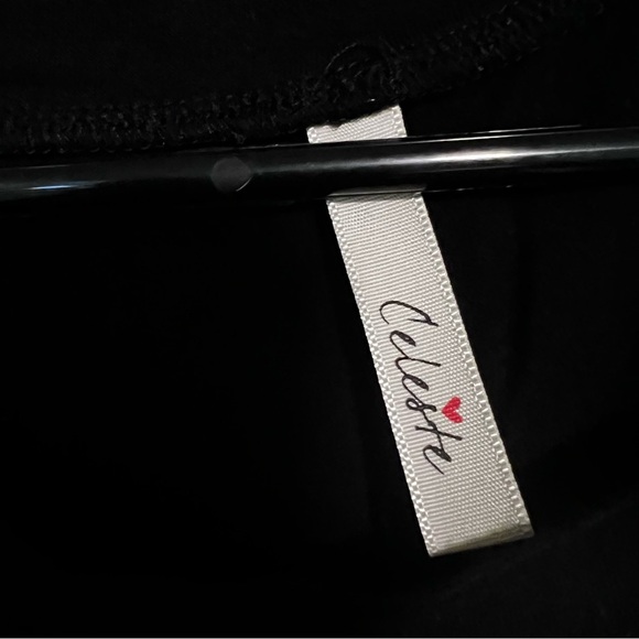 Celeste Colorblock Women's Top - Black, White, Pink - Picture 2 of 4